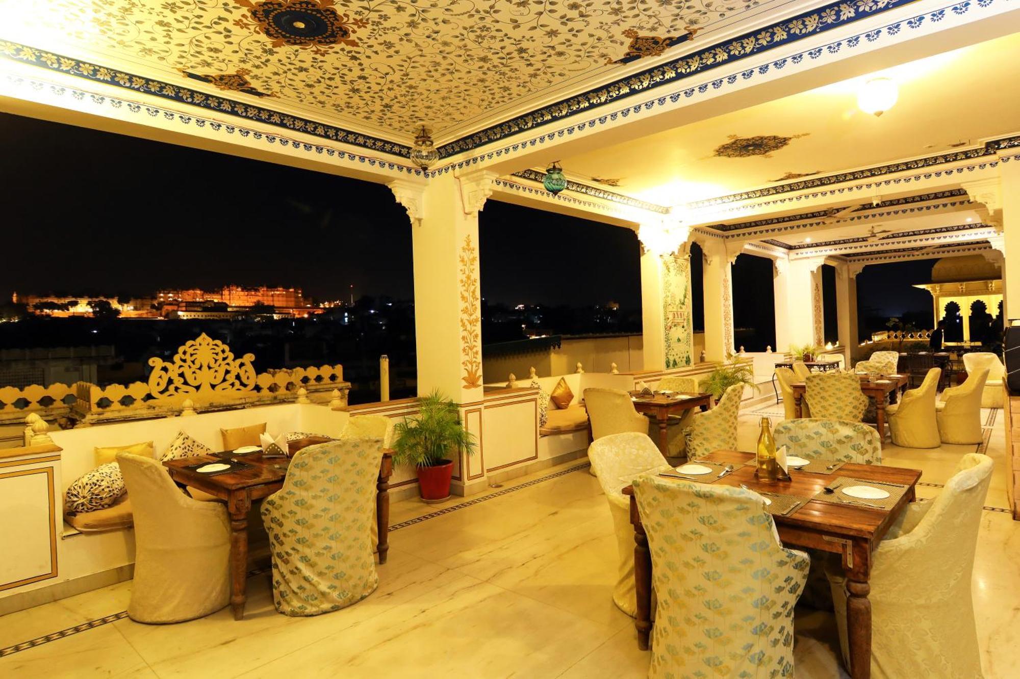 Boheda Palace Hotel 4*